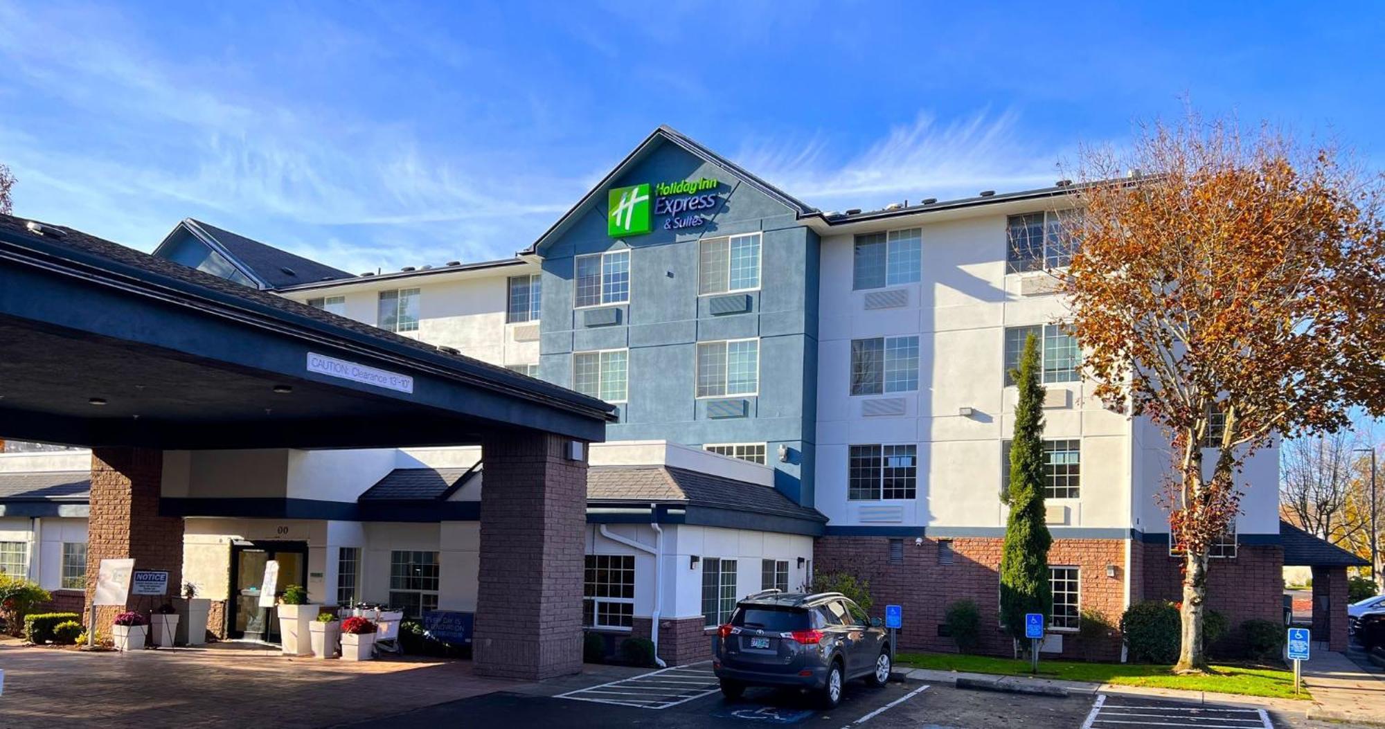 Express Hotel&suites - Jantzen Beach, An Ihg