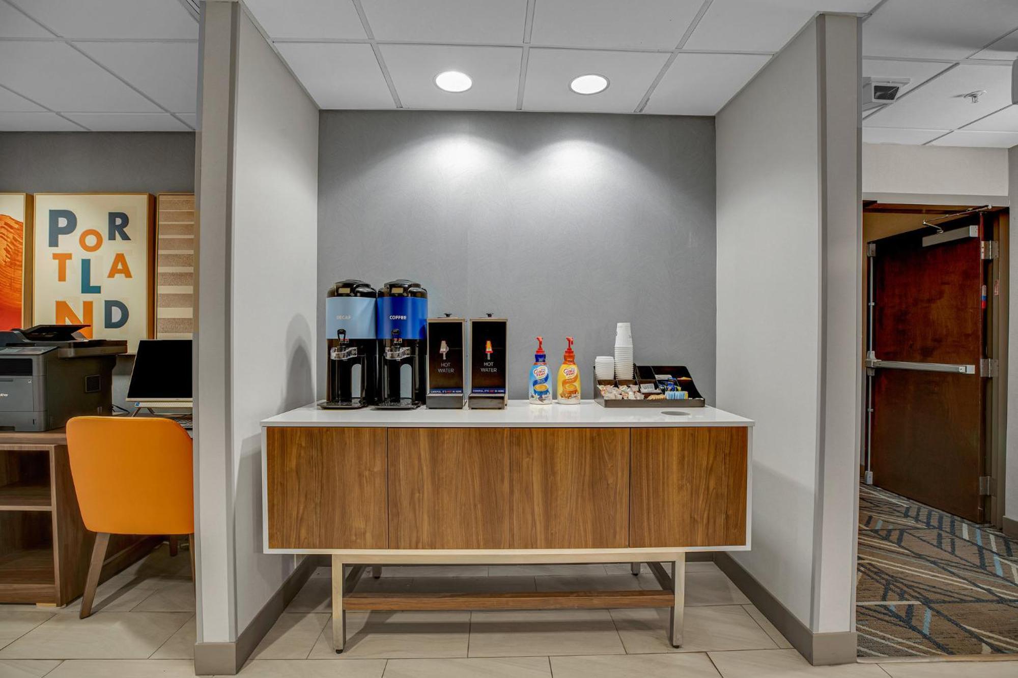 Hotel Express Hotel&suites - Jantzen Beach, An Ihg 3*