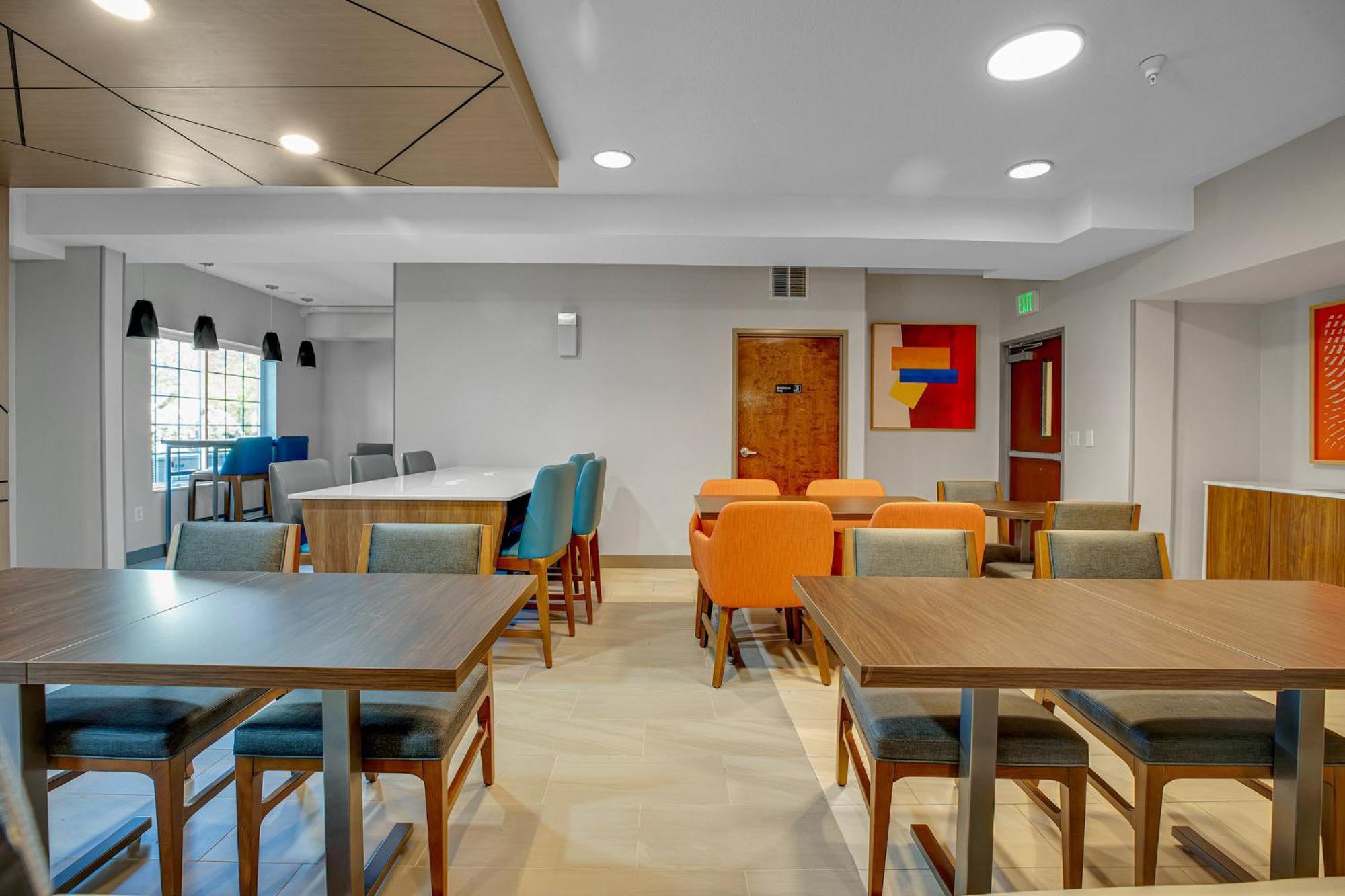 Hotel Express Hotel&suites - Jantzen Beach, An Ihg 3*