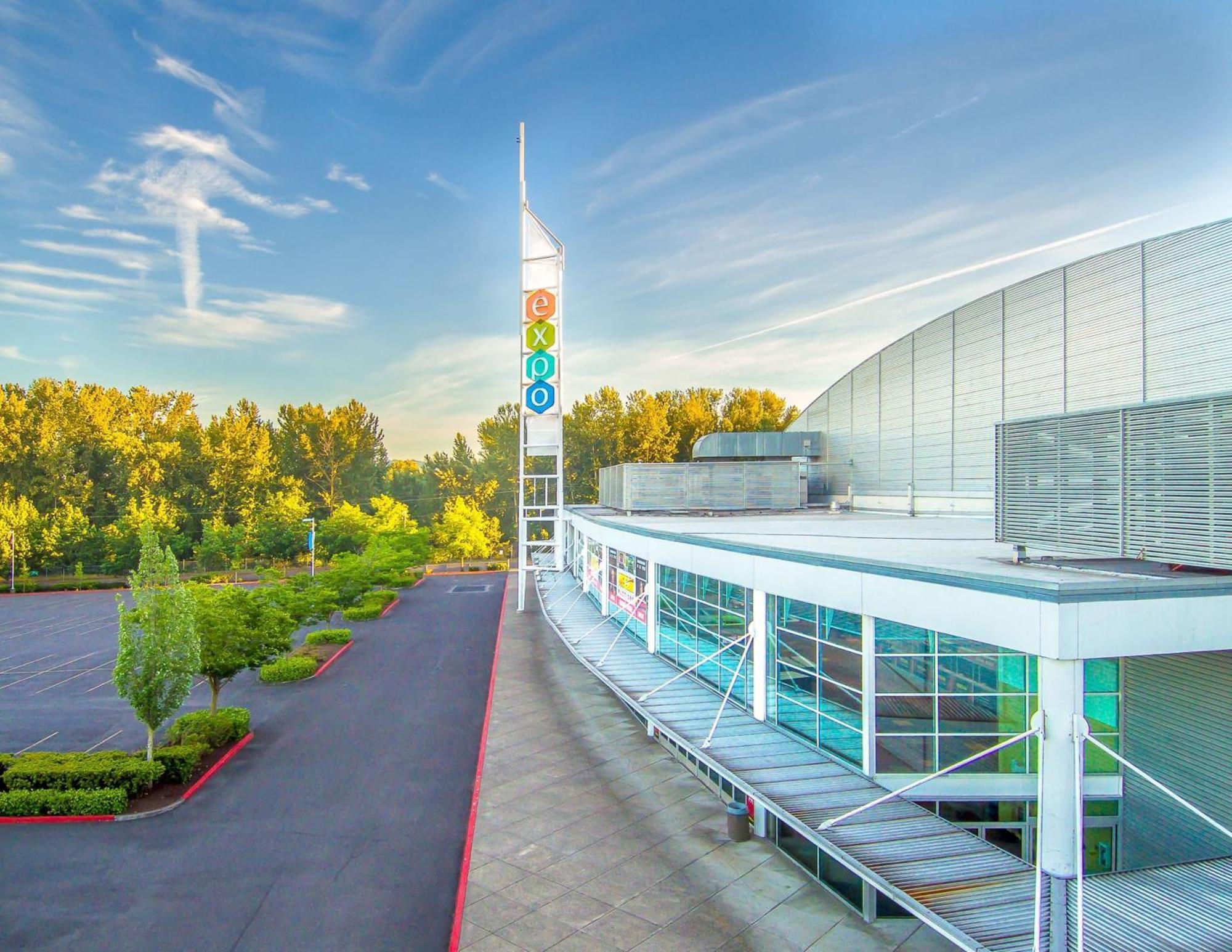 Express Hotel&suites - Jantzen Beach, An Ihg Portland