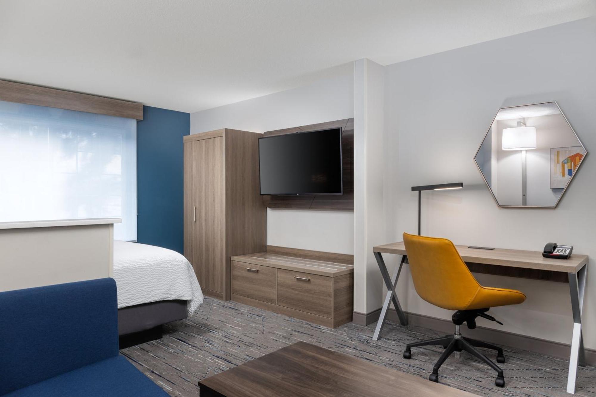 Express & - Jantzen By Ihg Hotel