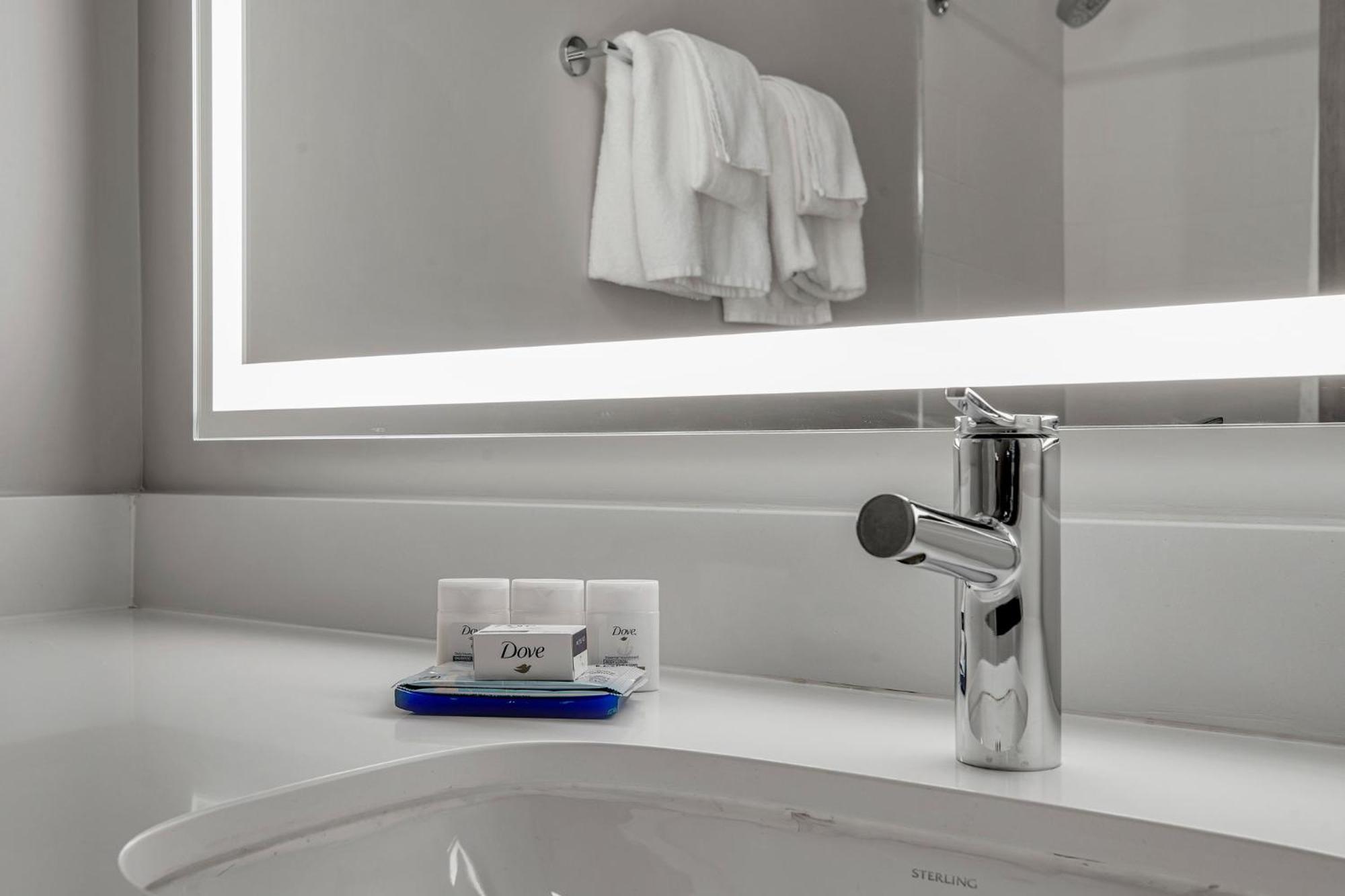 Hotel Express Hotel&suites - Jantzen Beach, An Ihg 3*