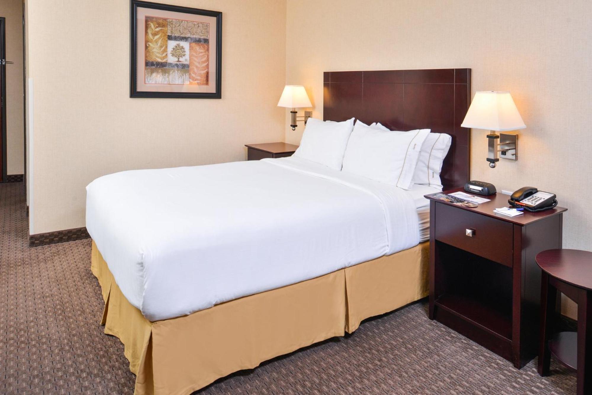 Express Hotel&suites - Jantzen Beach, An Ihg Hotel